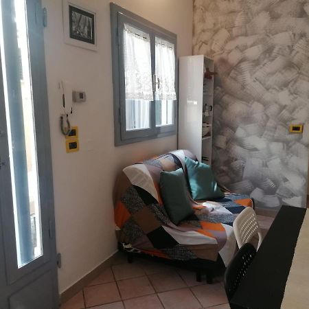 La Casina Giramondo Di Ele Viareggio Exteriör bild