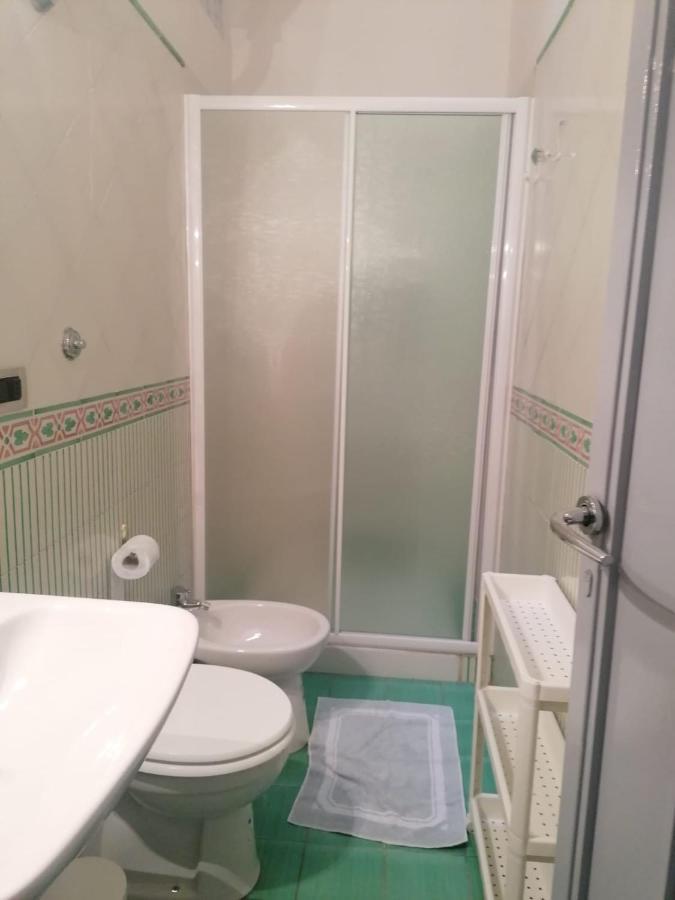 La Casina Giramondo Di Ele Viareggio Exteriör bild